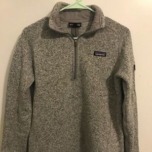 Gray patagonia pullover